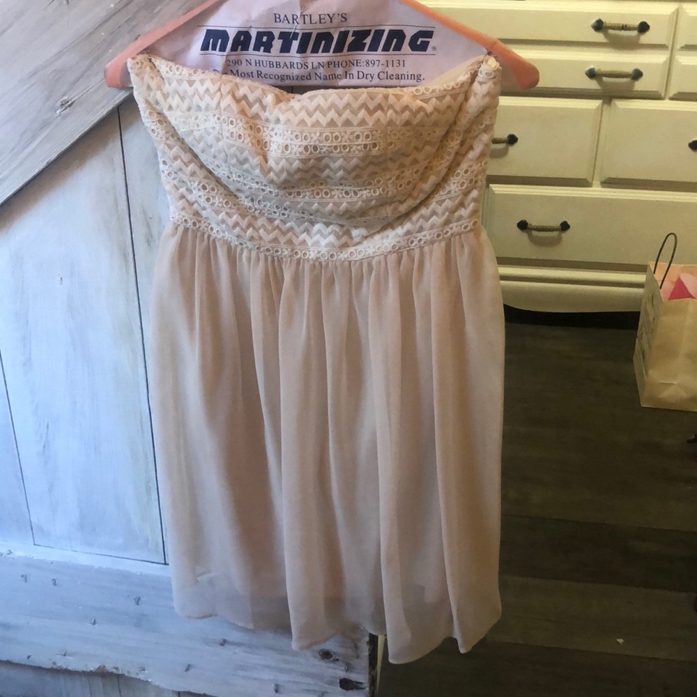 Arden B mini strapless dress